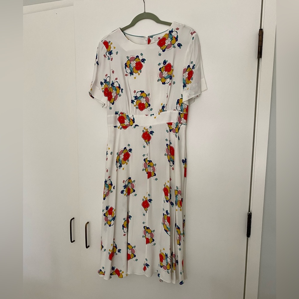 Boden cream floral dress size 8 midi length